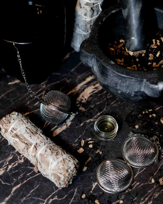 Unveiling the Beauty Benefits of Black Tea in Skincare